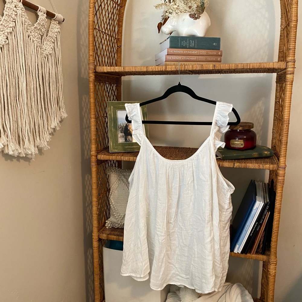 White tank